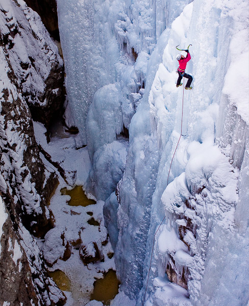 1001-04-205 Ouray Ice Climbing